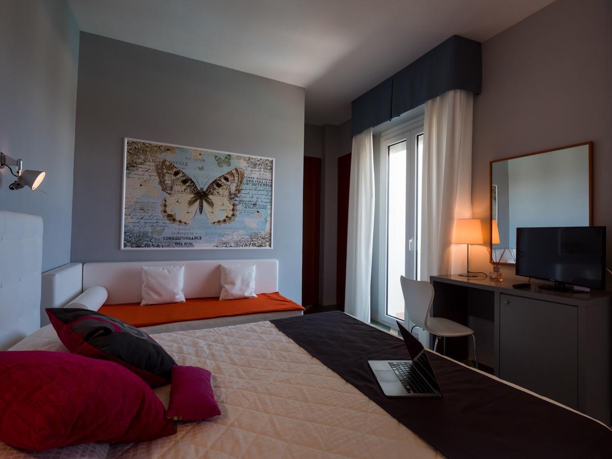 Hotel Metropol セニガッリア エクステリア 写真