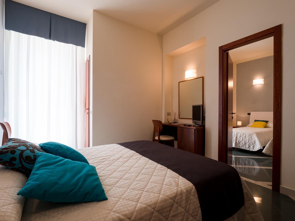 Hotel Metropol セニガッリア エクステリア 写真